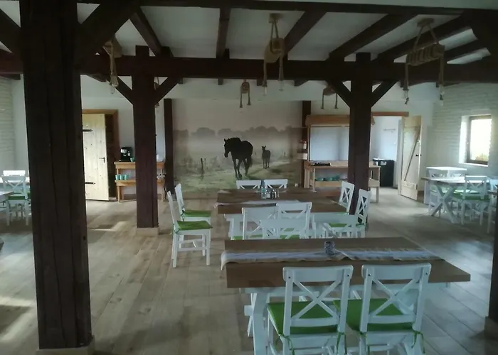 Przy Stajni 农家乐 *