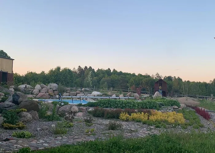 农家乐 Przy Stajni